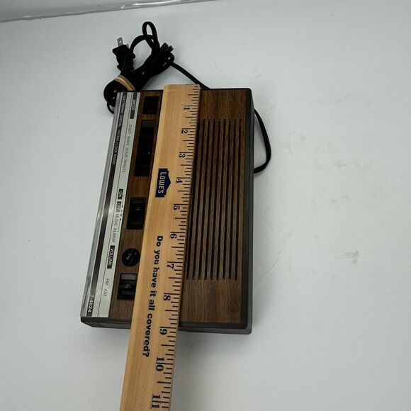 General Electric GE 7-4624A AM/FM Digital Alarm Clock Radio Wood Grain Finish - Picture 9 of 13